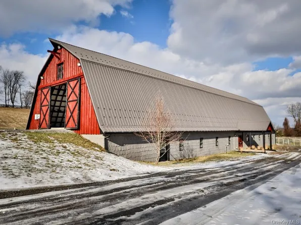 16 Almond Tree Lane, Warwick, NY 10990