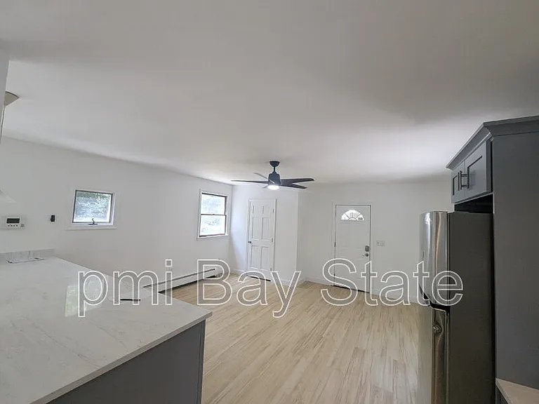 3 Weston St #1 — Photo 7