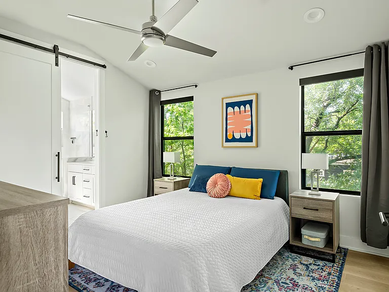 1405 Perez St #2 — Photo 5