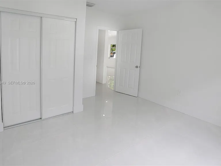 995 SW 14th Ave #995 — Photo 16