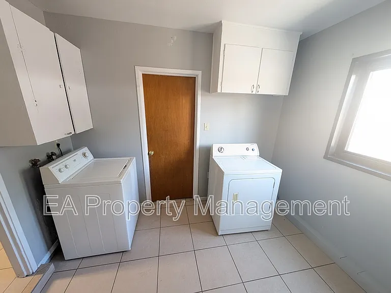 3204 La Veta Dr NE — Photo 7