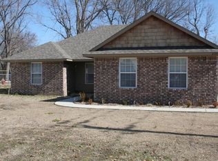 2200 N 31st St, Fort Smith, AR 72904