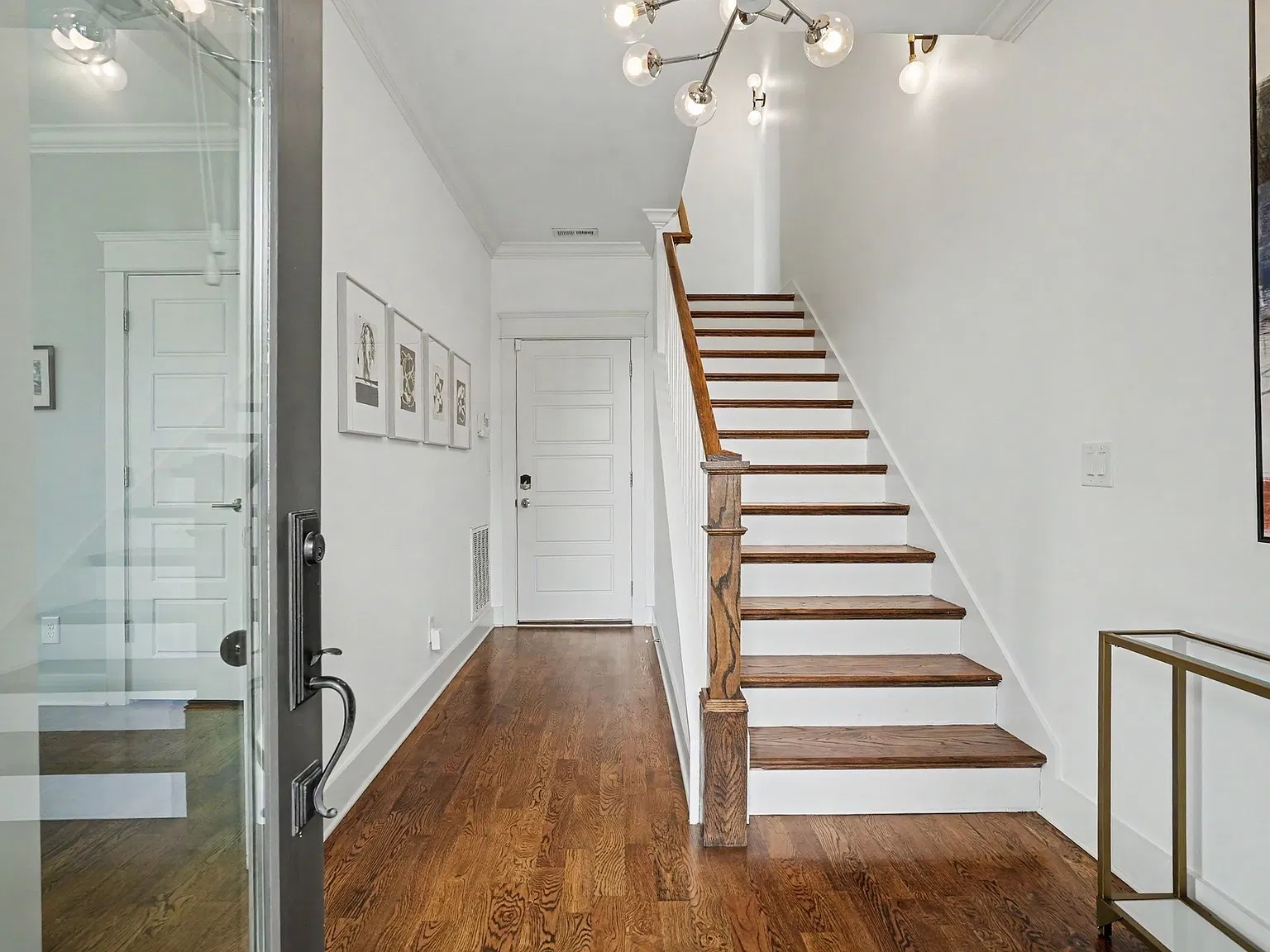 3 bed, 3.5 bath, 1873 sqft, $5,500 — Photo 3