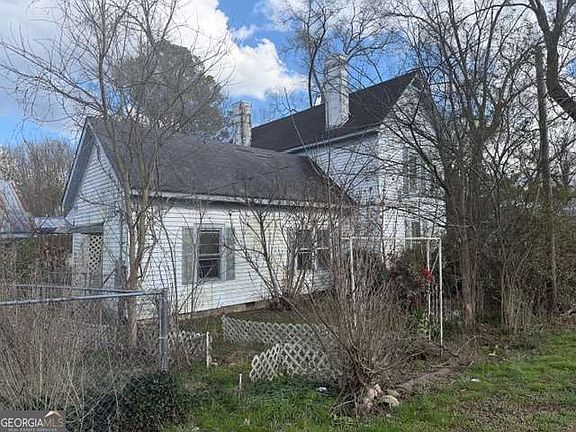 2nd image of 111 Summer St