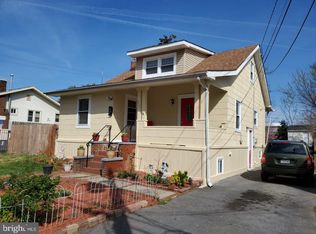 3902 Queensbury Rd, Hyattsville, MD 20782