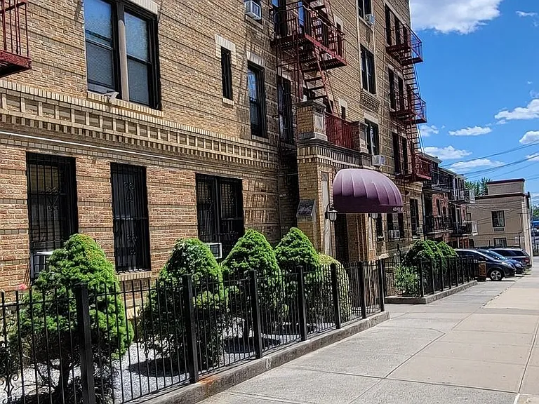 43-05 65th St #D10 — Photo 1