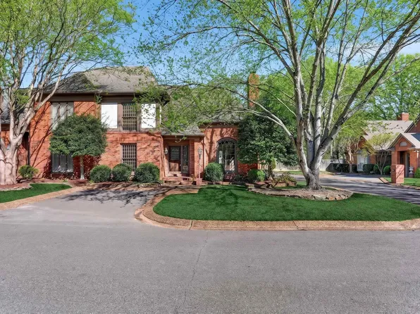 344 Greenway Pl, Memphis, TN 38117