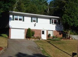 709 Calef Rd, Manchester, NH 03103