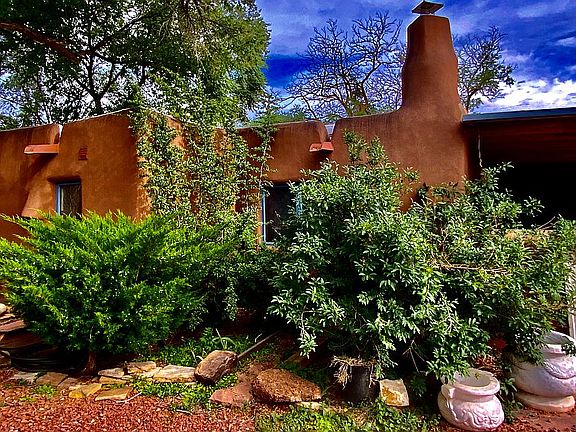 2nd image of 609 Abeyta St