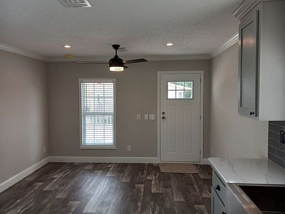 Open concept floor plan