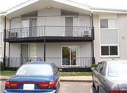 2nd image of 613 Hillsboro Rd APT A15