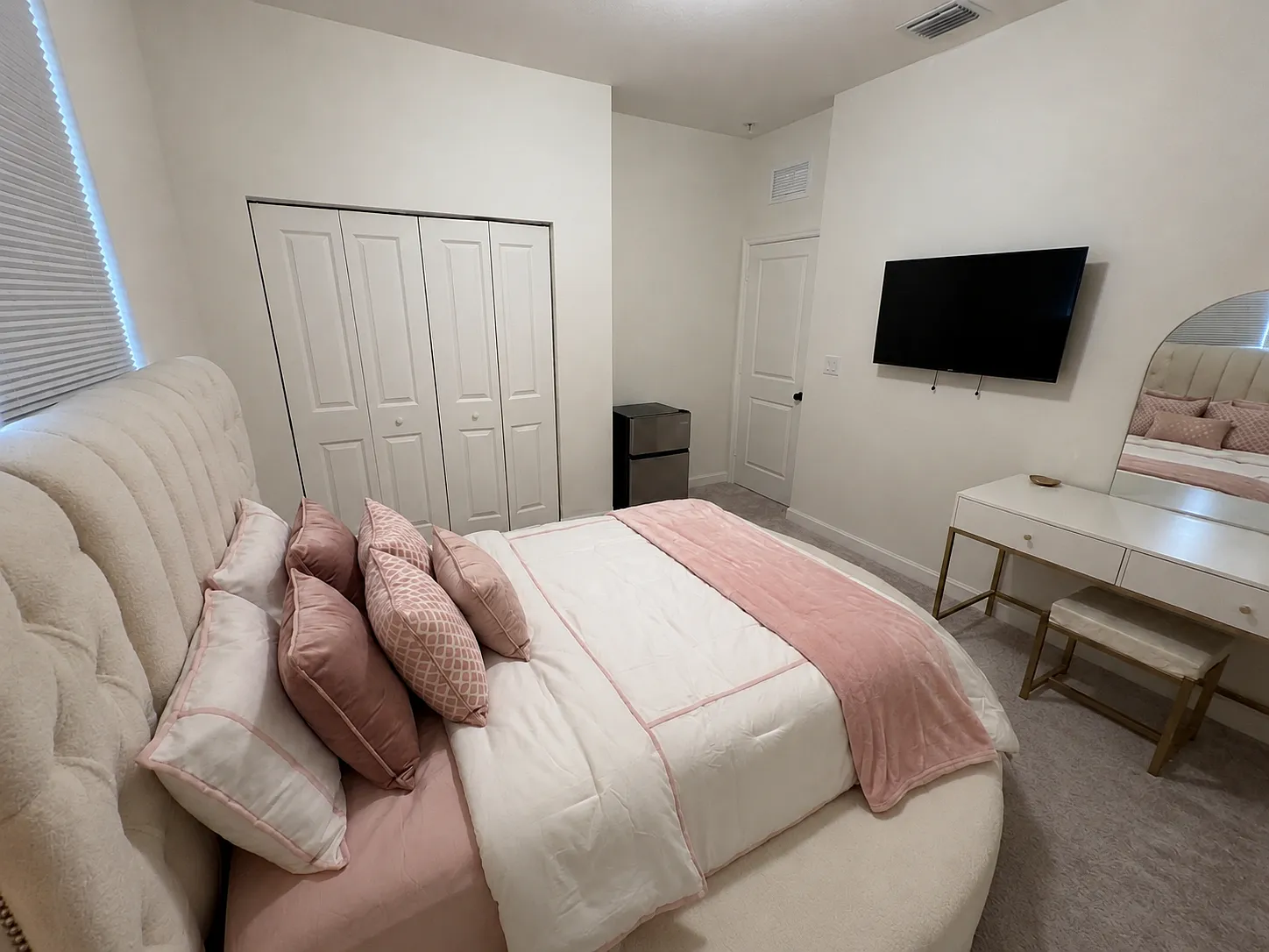 3 bed, 1649 sqft, $2,700 — Photo 3