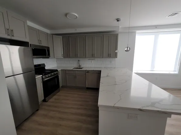 306 Bergen Avenue image 11 of 15