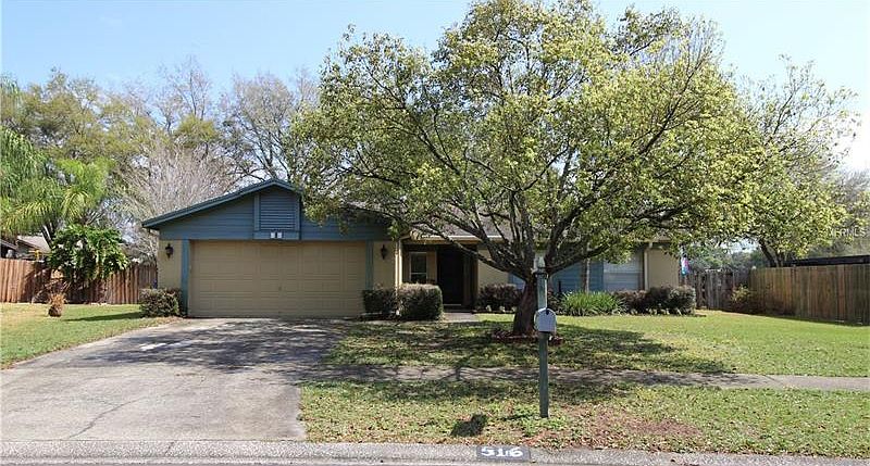 1st image of 516 Oak Creek Dr