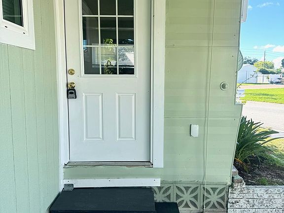 3rd image of 515 49th Ave W #A