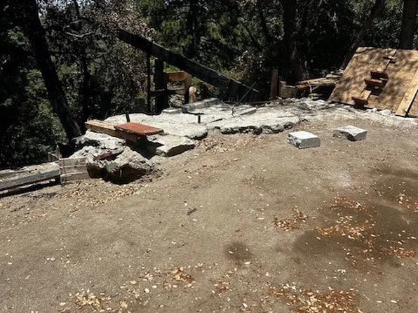 1102 Chateau Dr Lot 37, Crestline, CA 92325