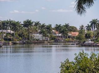 825 Spyglass Ln, Naples, FL 34102