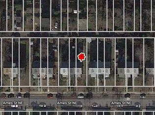 3944 Ames St NE, Washington, DC 20019