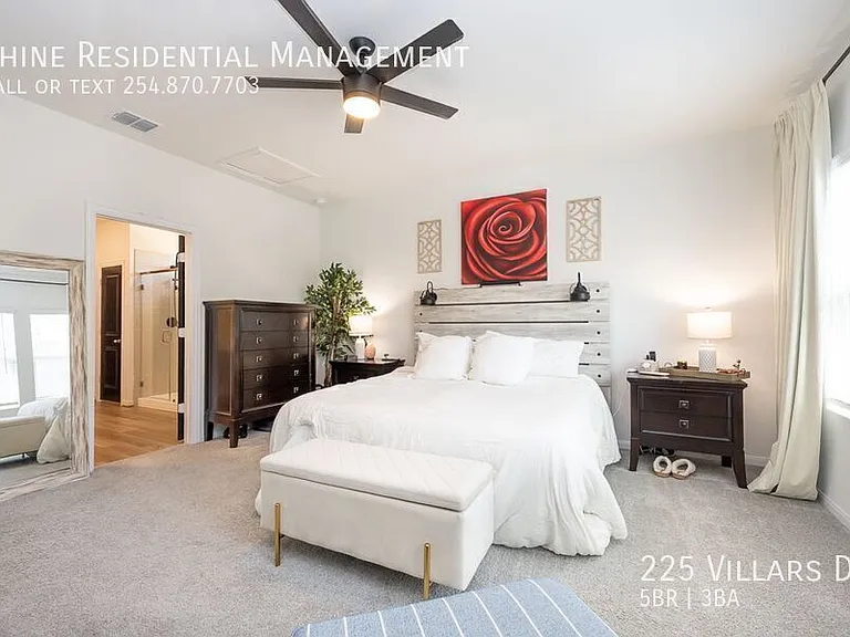 225 Villars Dr — Photo 5