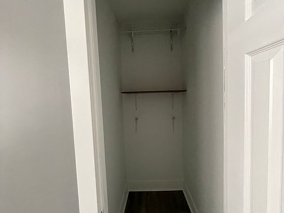 5th image of 521 Kearny Ave #1L