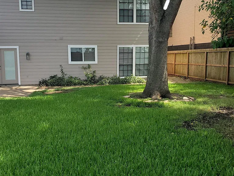 2514 Windswept Dr — Photo 16