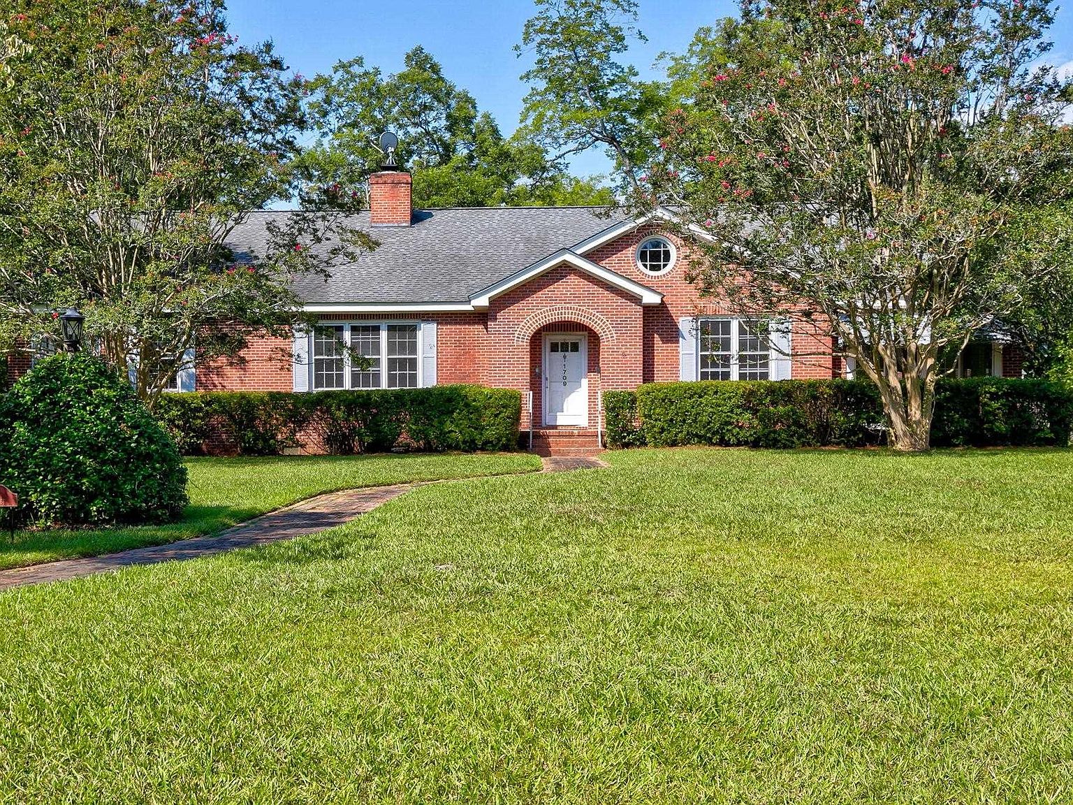 1709 Mill St, Camden, SC 29020 MLS 570258 Zillow