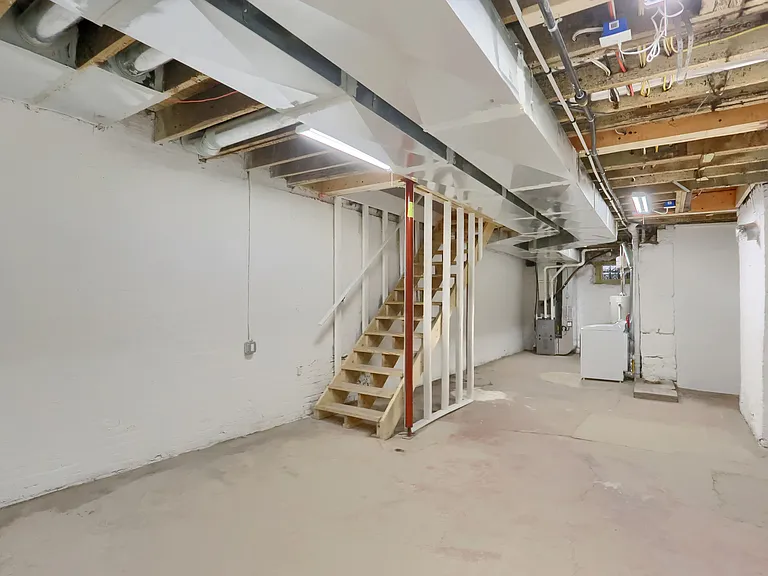 5619 Hays St — Photo 32