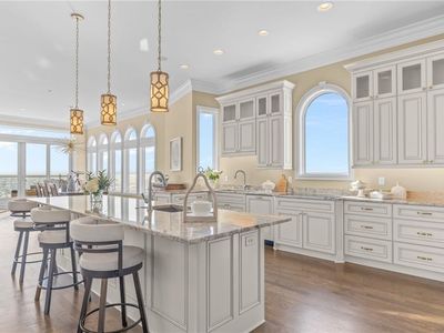668 S Atlantic Ave, Virginia Beach, VA, 23451