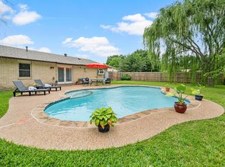 5628 Belfast Ln, North Richland Hills, TX 76180