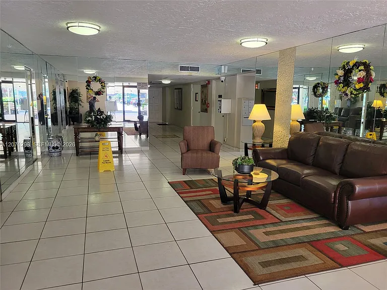 3090 N Course Dr #405 — Photo 25