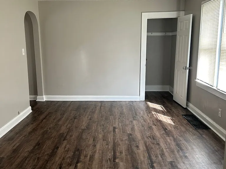211 Carnegie Ave — Photo 18