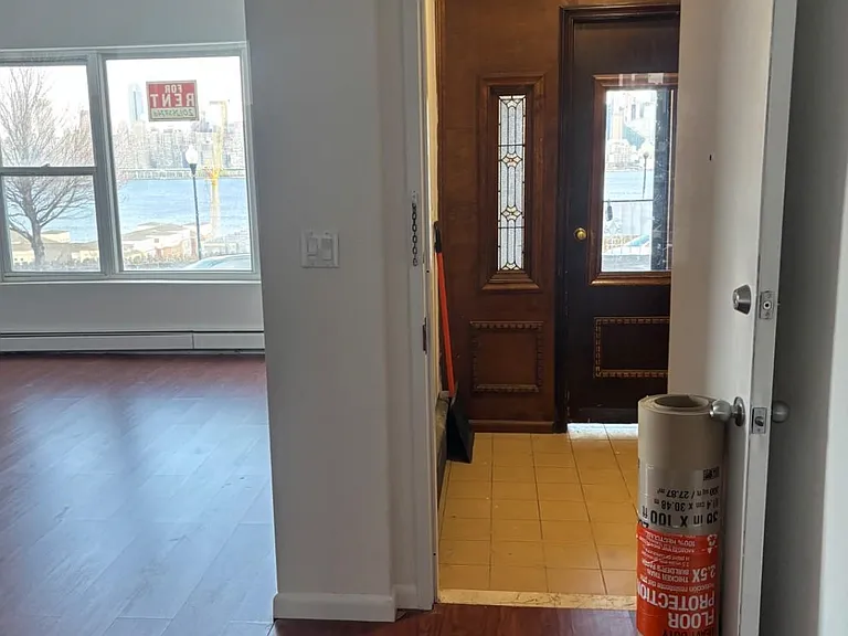 5107 Boulevard East #FIRST — Photo 4