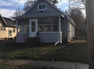 909 Smith Ave, Lansing, MI 48910