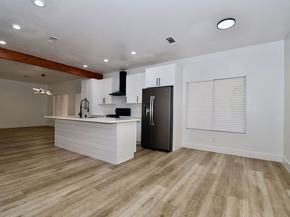 1st image of 9312 Canyon Shadows Ln