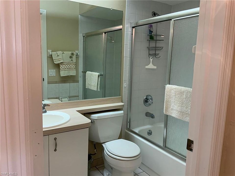 1st image of 7300 Glenmoor Ln APT 306