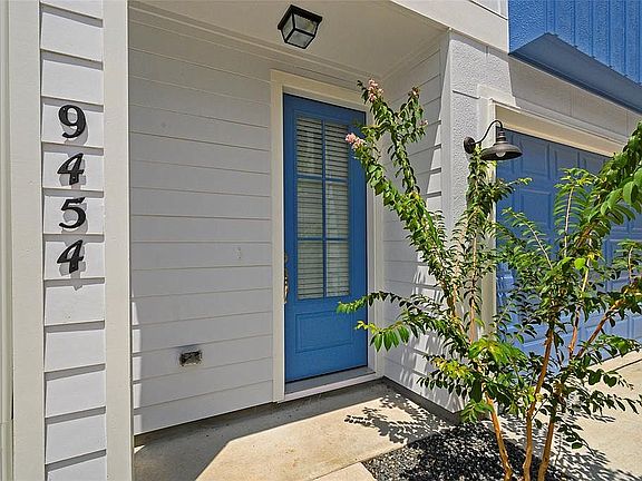 4th image of 9420-9420C Kerrwood Ln