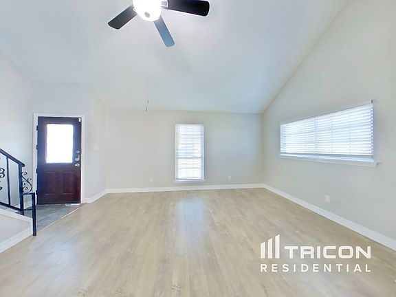 2nd image of 11806 Loyola Dr