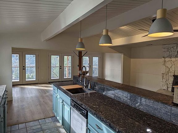 5th image of 5191 Campbell Way