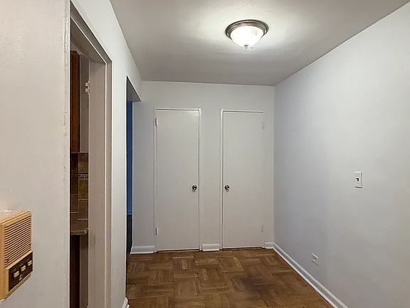 5th image of 3260 Netherland Ave APT 1F