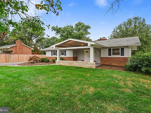 2nd image of 19725 Meredith Dr