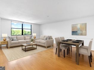 2965 Pharr Court South NW #Nw-817-817, Atlanta, GA 30305