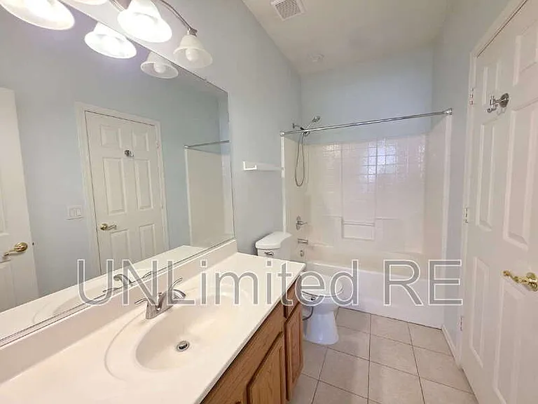 1151 S 16th Pl — Photo 21