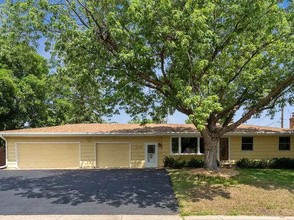 3216 W 87th St, Bloomington, MN 55431