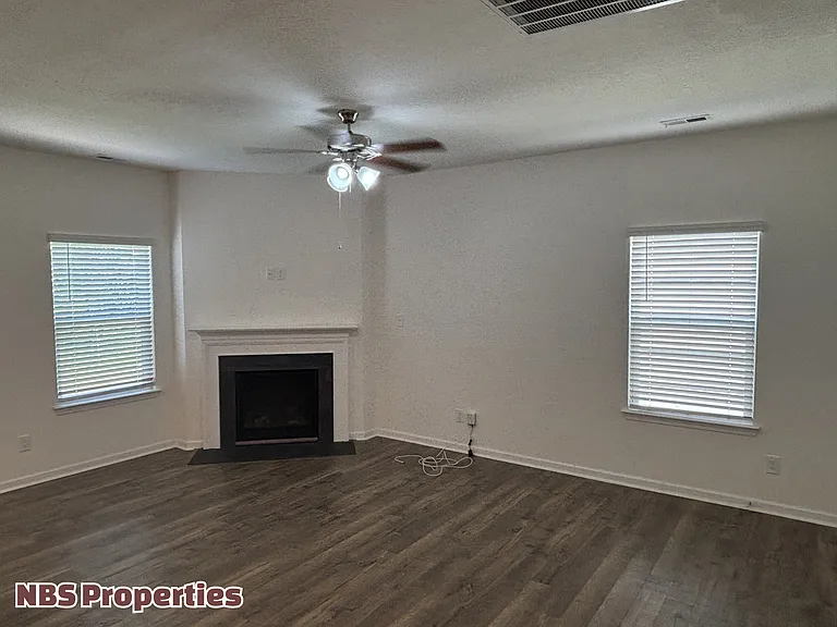 2830 Red Barn Rd — Photo 1