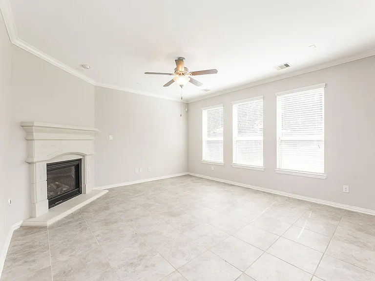 18119 Tall Chestnut St — Photo 9