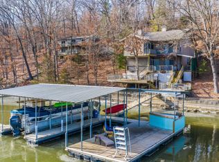 236 Pine Rd, Lake Ozark, MO 65049