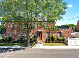 2129 146th St, Whitestone, NY 11357