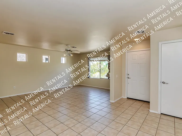 10645 E Singing Canyon Dr — Photo 5