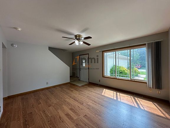 4th image of 395 Plymouth Rd APT C