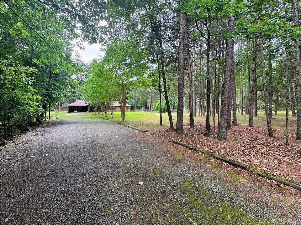 1st image of 715 Dug Rd